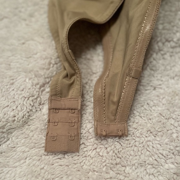 WonderBra Underwire Strapless Bra - Picture 4 of 5